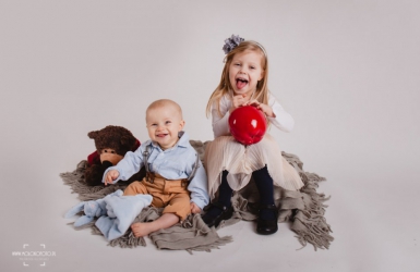 Oliwier i Julka - fotografia dziecięca, rodzinne sesje zdjęciowe